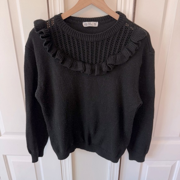 AQE Fashion Women’s Black Knit Eyelet Hole and Ruffled Sweater Size Medium - Picture 2 of 12
